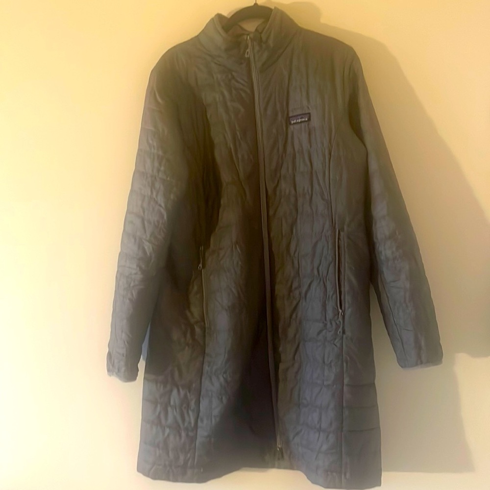 COPY - Patagonia Large Womens lightweight down long coat.
